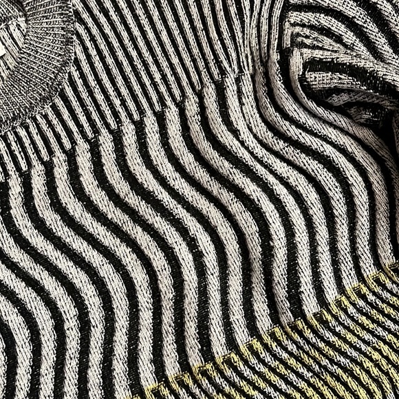 Opening Ceremony heavy knit optical illusion sweater size Small NWOT - Picture 4 of 4